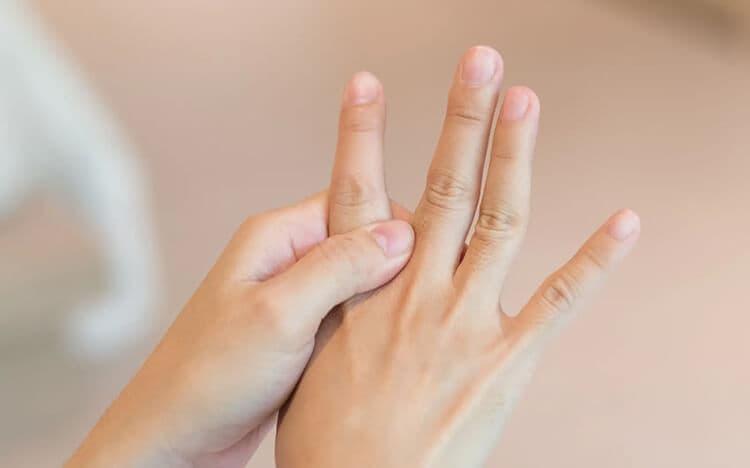 Hormigueo o adormecimiento de manos o piernas